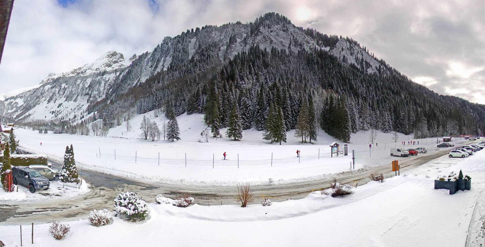 Webcam Le Grand-Bornand - Auberge Nordique Lormay - 1200 m